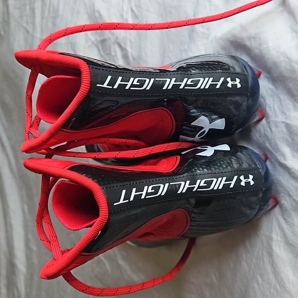 Under Armour Highlight 9 Cleats Rugby Soccer Football EUC - Picture 11 of 11